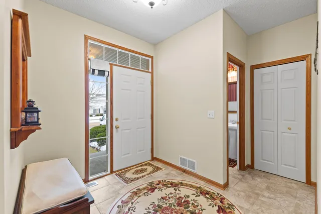 $400,000 | 802 10th Street South, Buffalo, MN 55313