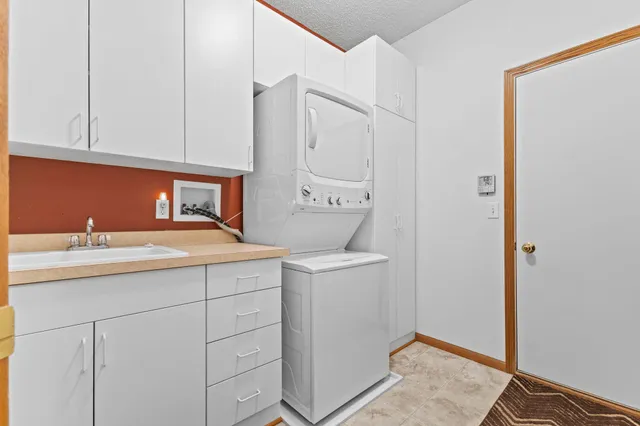 $400,000 | 802 10th Street South, Buffalo, MN 55313