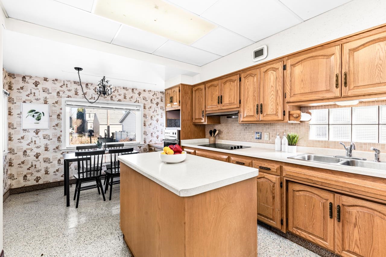 1107 East 6th Street Superior, WI 54880 - Photo 11 of 34