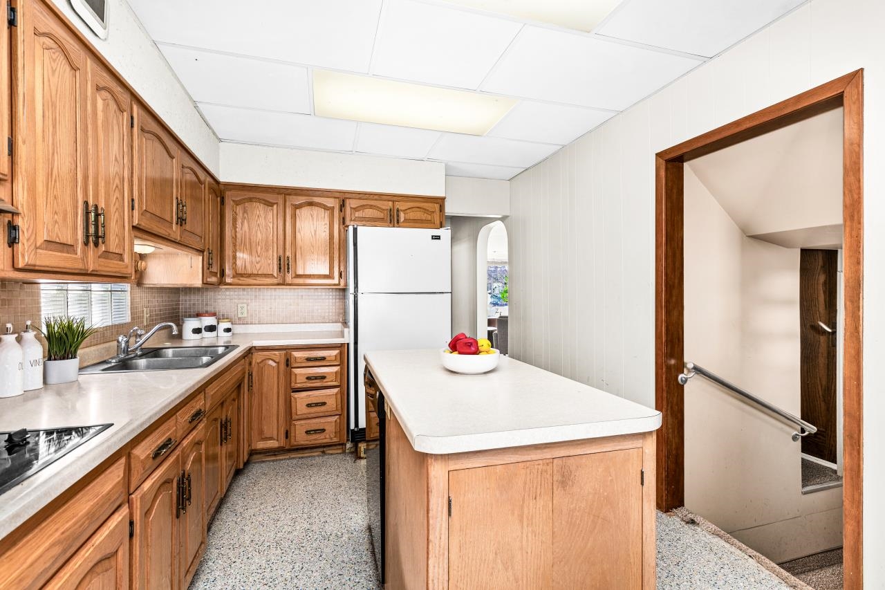 1107 East 6th Street Superior, WI 54880 - Photo 13 of 34