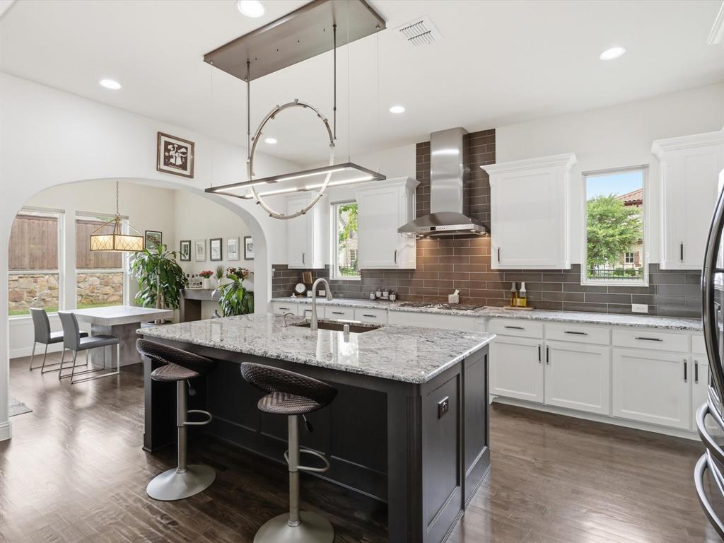 2724 Dames Lane Irving, TX 75063 - Photo 11 of 35