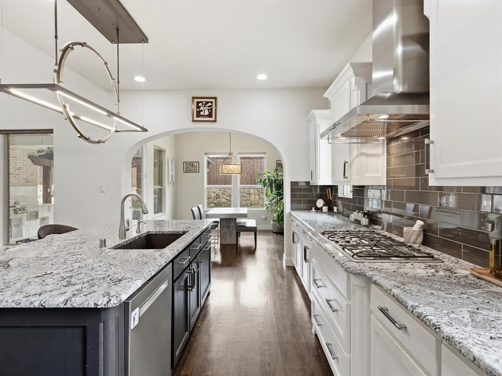 2724 Dames Lane Irving, TX 75063 - Photo 12 of 35