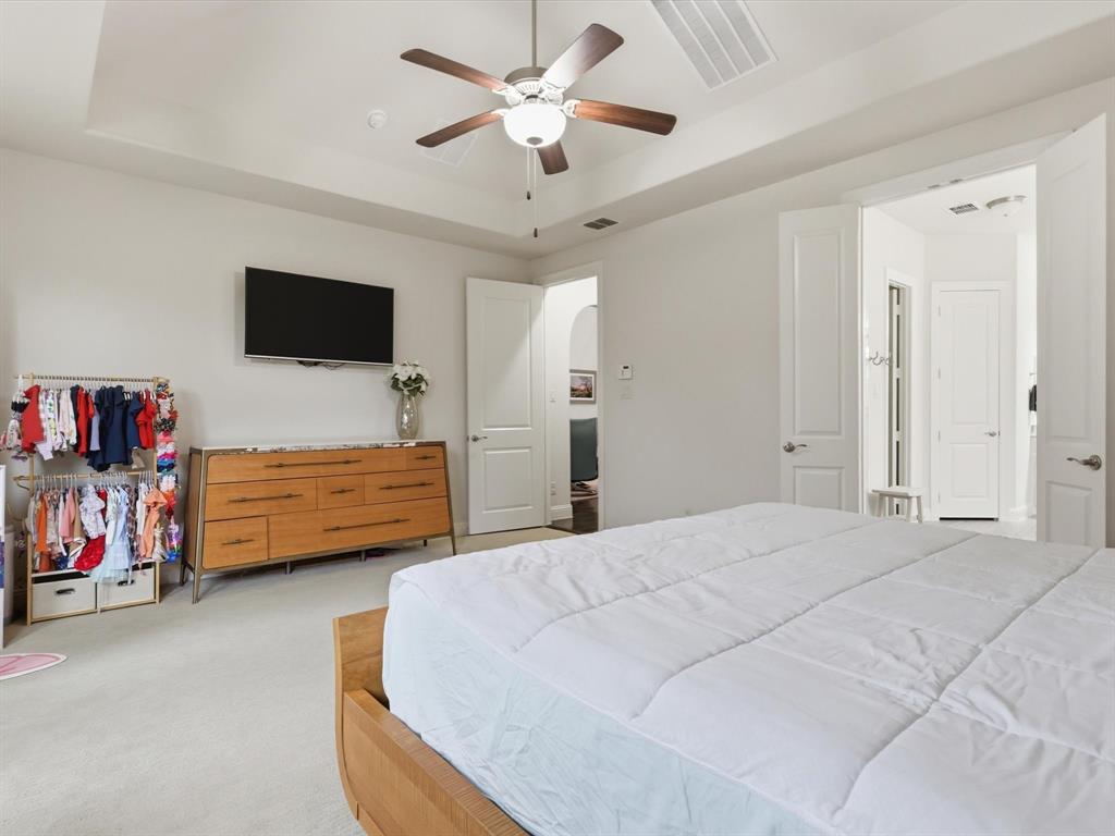 2724 Dames Lane Irving, TX 75063 - Photo 17 of 35