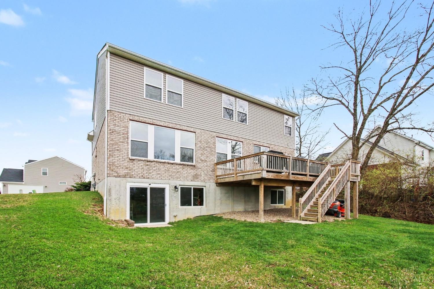 4677 Hampton Pointe Drive Cincinnati, OH 45248 - Photo 26 of 28