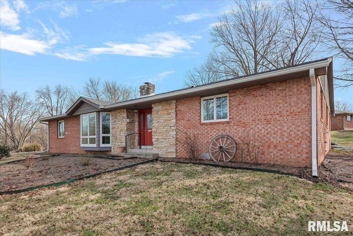 1085 Memory Lane Springfield, IL 62707 - Photo 8 of 49 Gallery Image 8