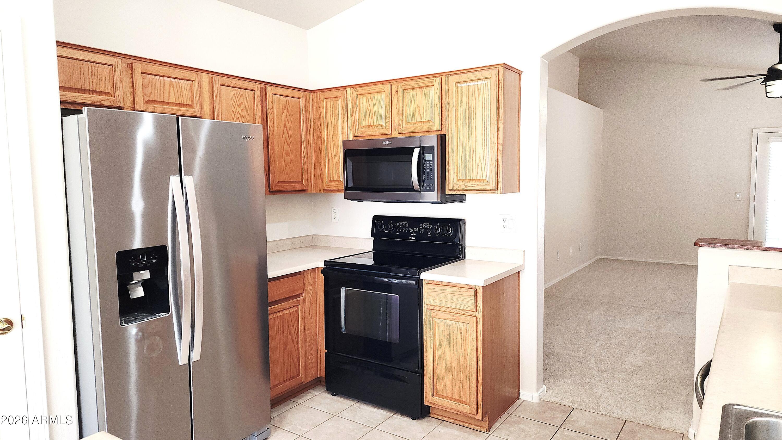 3566 South Seton Avenue Gilbert, AZ 85297 - Photo 4 of 41 20260627_091244