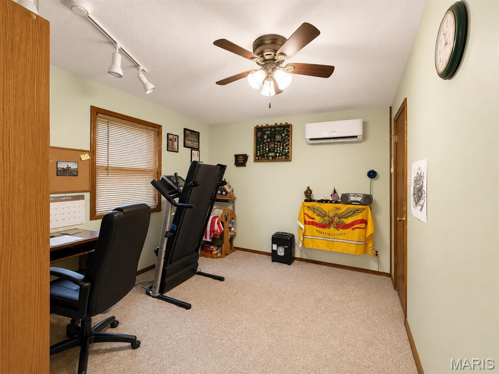 2402 East Victoria Road Poplar Bluff, MO 63901 - Photo 16 of 22
