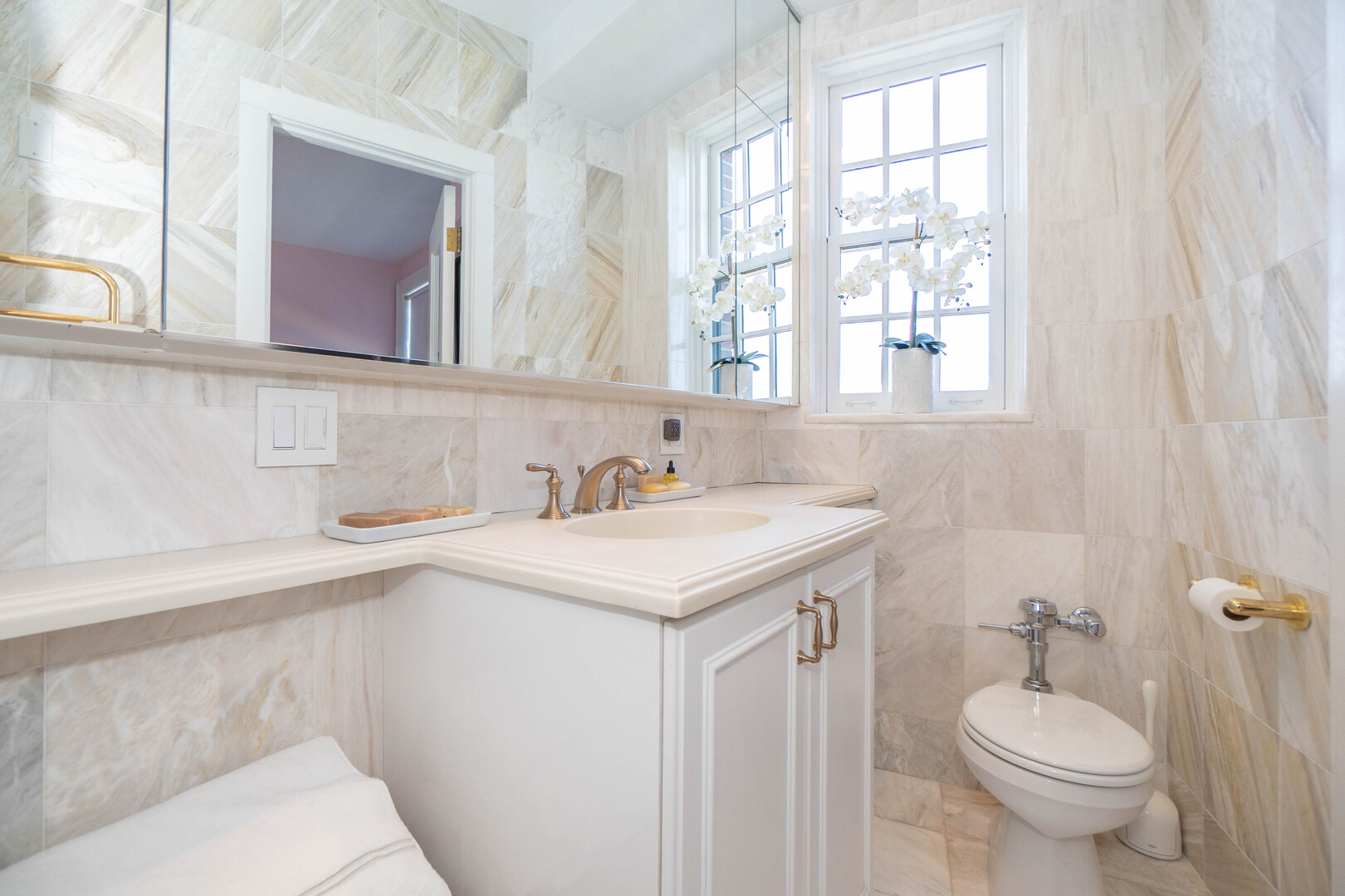 1120 North Lake Shore Drive, Unit 15A Chicago, IL 60611 - Photo 15 of 29 a bathroom with a sink and a toilet