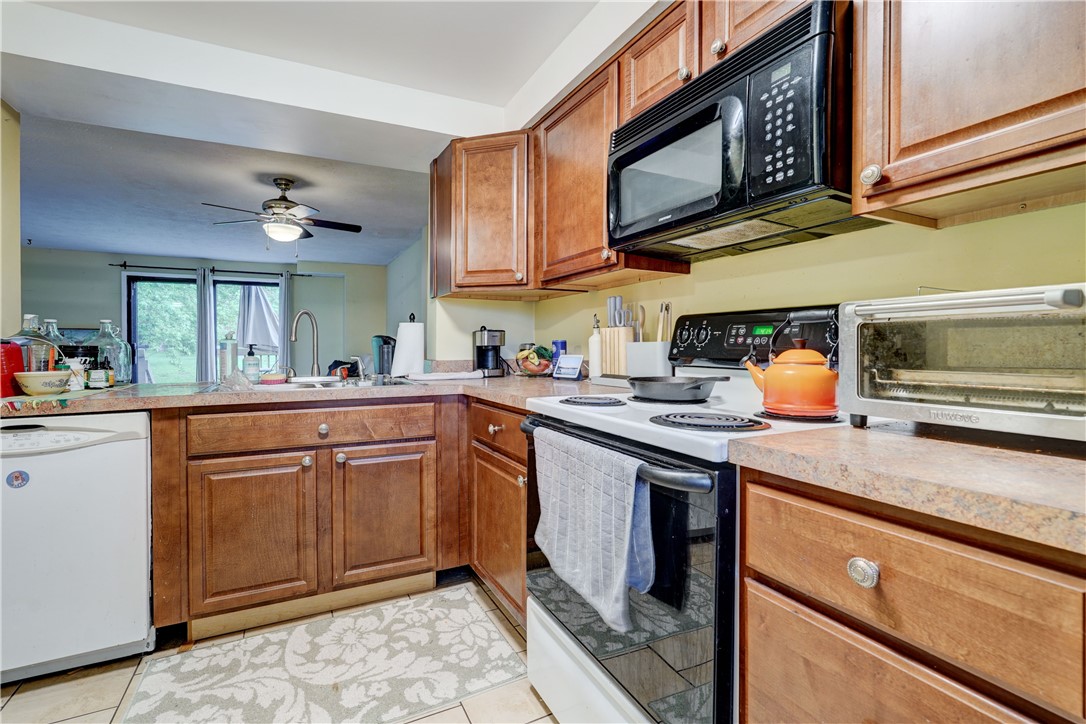111 Willingate Road Perinton, NY 14450 - Photo 12 of 32