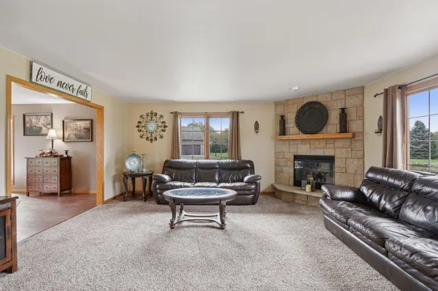 $699,900 | S91W31622 Mary's Court, Mukwonago, WI 53149