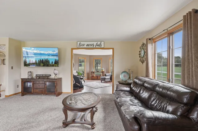 $699,900 | S91W31622 Mary's Court, Mukwonago, WI 53149