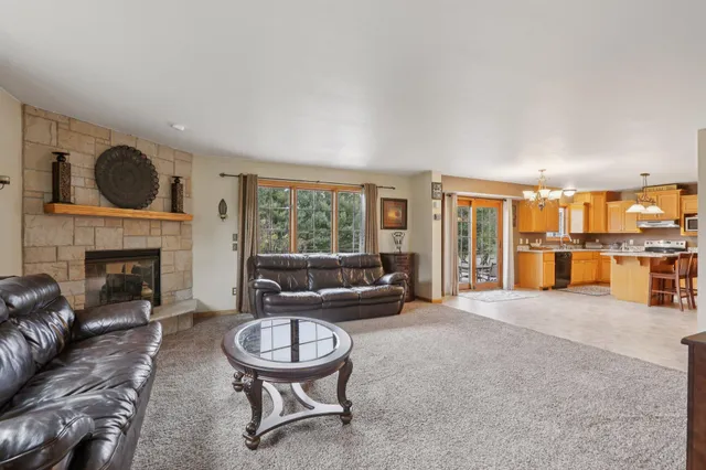 $699,900 | S91W31622 Mary's Court, Mukwonago, WI 53149