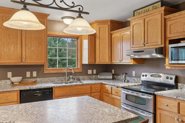 $699,900 | S91W31622 Mary's Court, Mukwonago, WI 53149