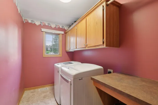 $699,900 | S91W31622 Mary's Court, Mukwonago, WI 53149