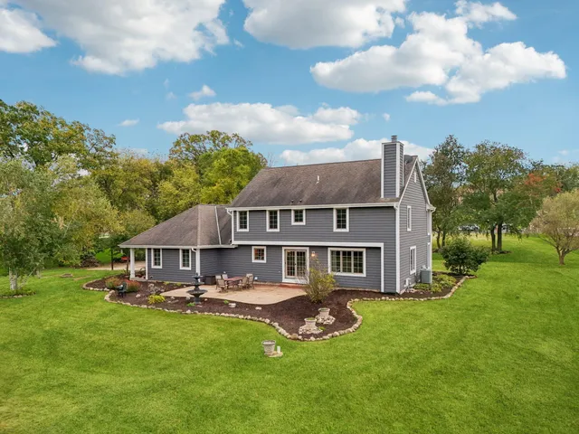 $699,900 | S91W31622 Mary's Court, Mukwonago, WI 53149