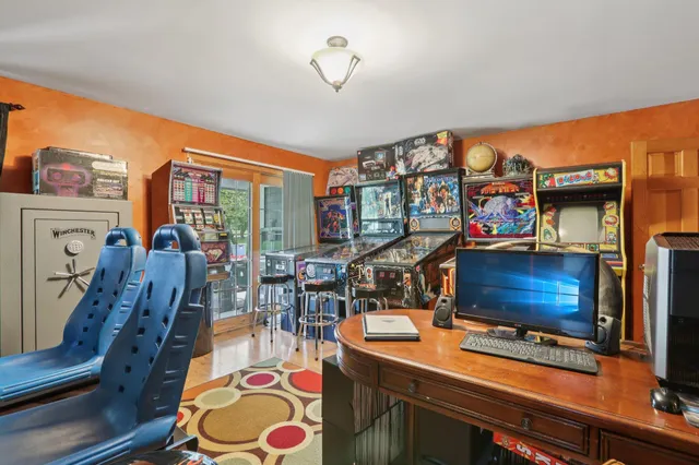 $699,900 | S91W31622 Mary's Court, Mukwonago, WI 53149