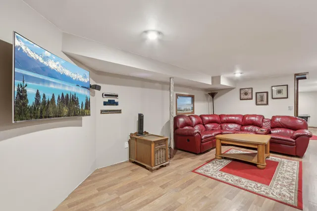 $699,900 | S91W31622 Mary's Court, Mukwonago, WI 53149