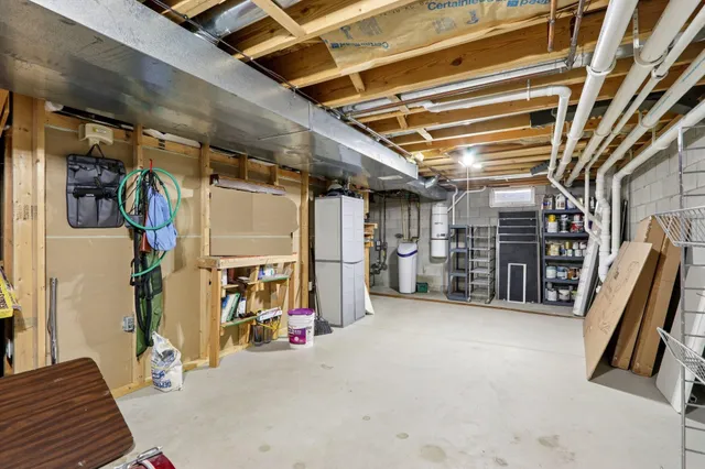 $699,900 | S91W31622 Mary's Court, Mukwonago, WI 53149