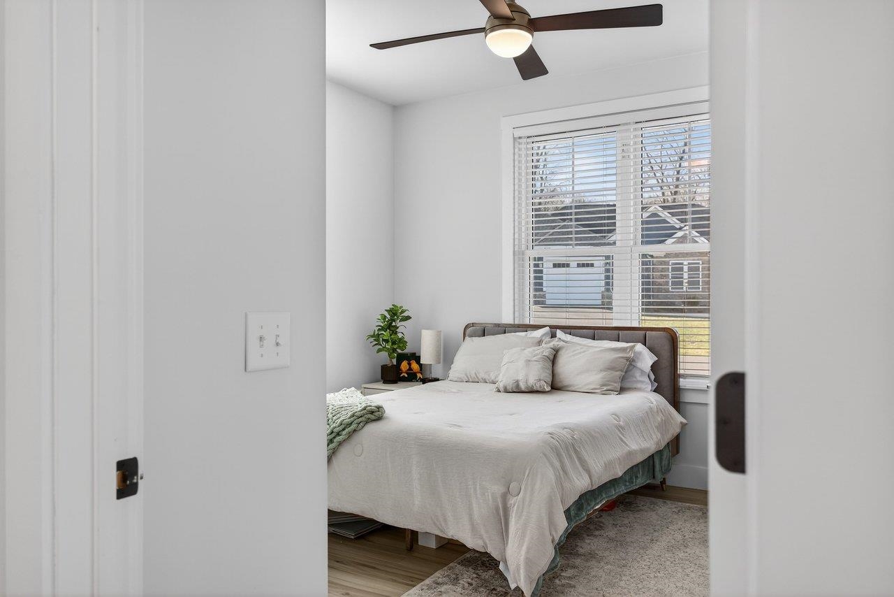 475 Beauford Road Harrisonburg, VA 22801 - Photo 35 of 75 a bedroom with a bed and window