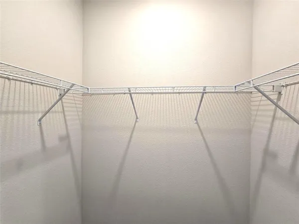 $2,800 | 611 160th Street East, Bradenton, FL 34212