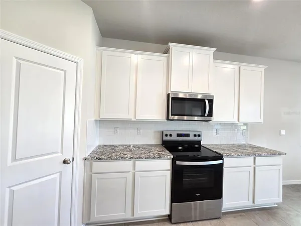 $2,800 | 611 160th Street East, Bradenton, FL 34212