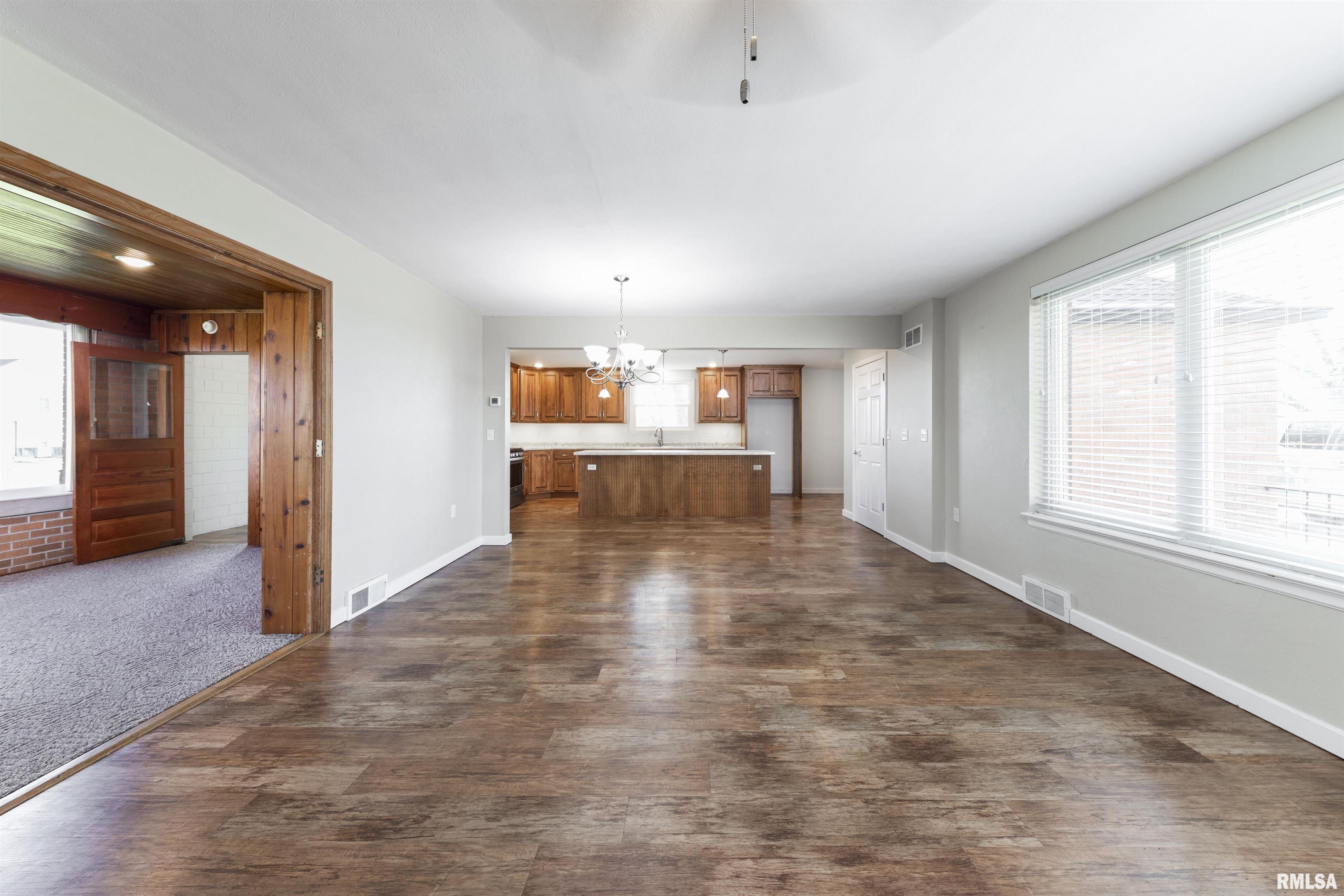 20209 West Farmington Road Trivoli, IL 61569 - Photo 7 of 45 Gallery Image 7