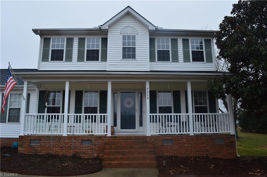 7546 Strawberry Road Summerfield, NC 27358 - Photo 2 of 26 Gallery Image 2