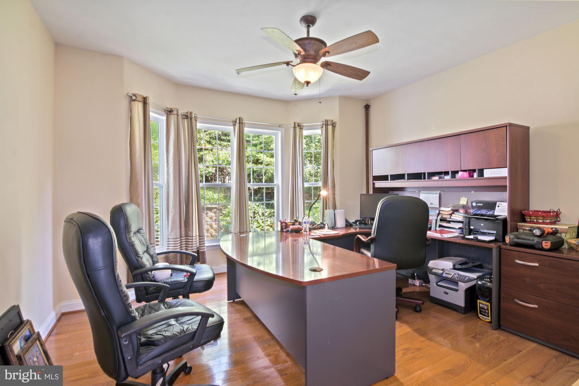 6803 Ironbridge Lane Laurel, MD 20707 - Photo 18 of 60 Large home office