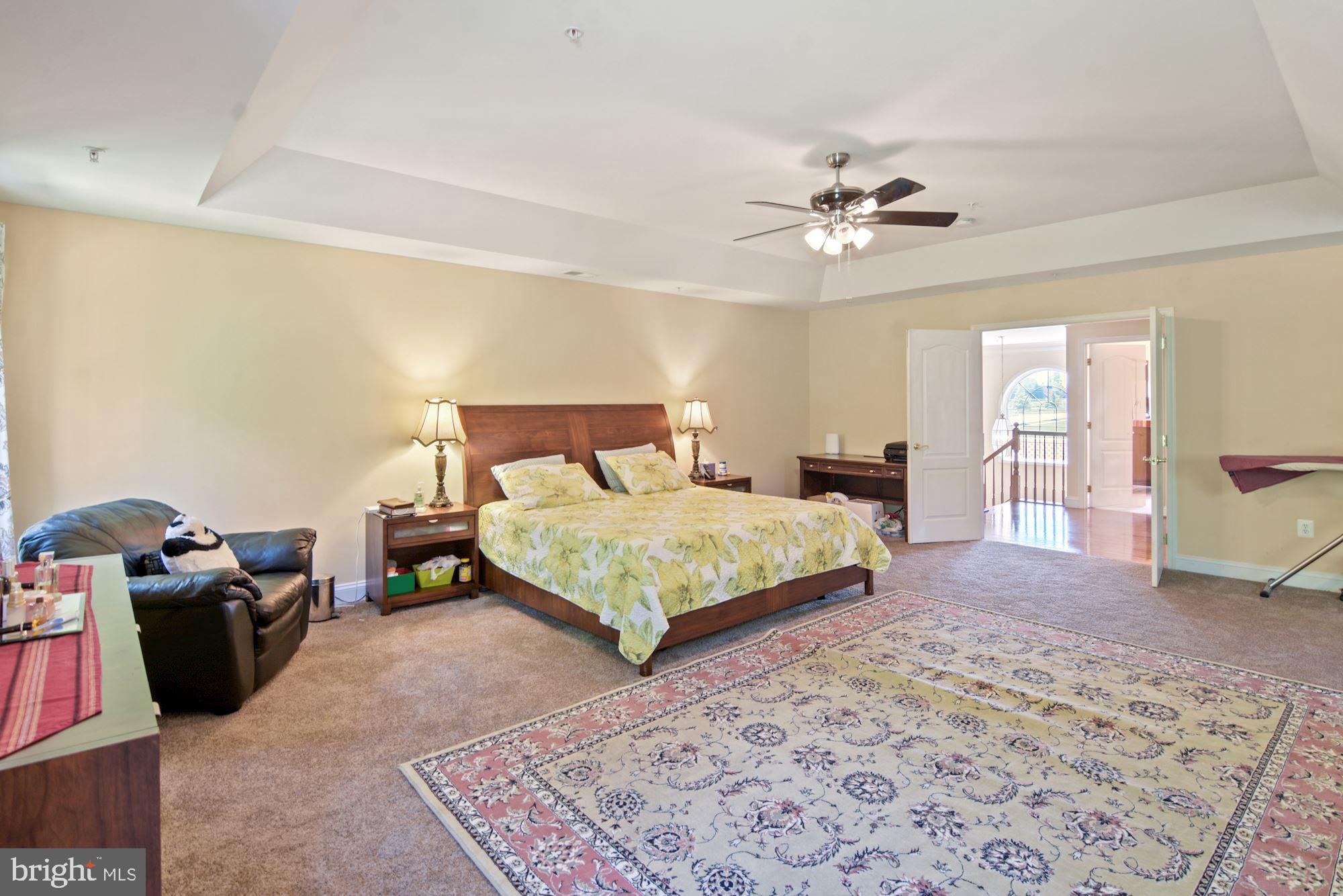 6803 Ironbridge Lane Laurel, MD 20707 - Photo 23 of 60 Huge master bedroom suite