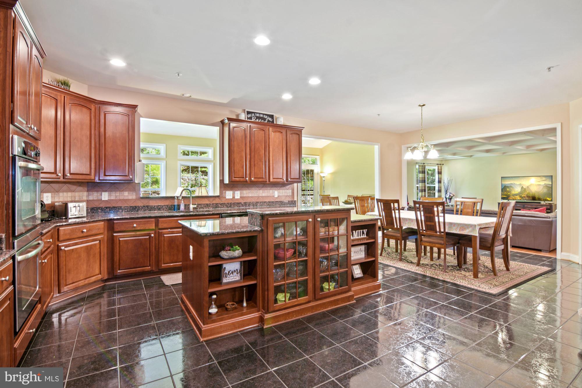 6803 Ironbridge Lane Laurel, MD 20707 - Photo 4 of 60 Spacious open kitchen with eat-in table space