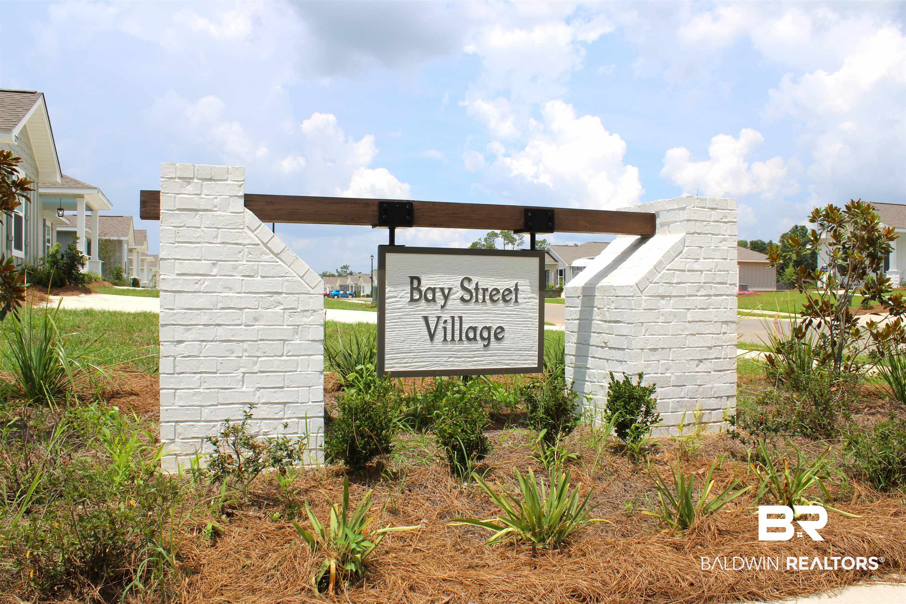 1048 South Bay Street Foley, AL 36535 - Photo 4 of 30