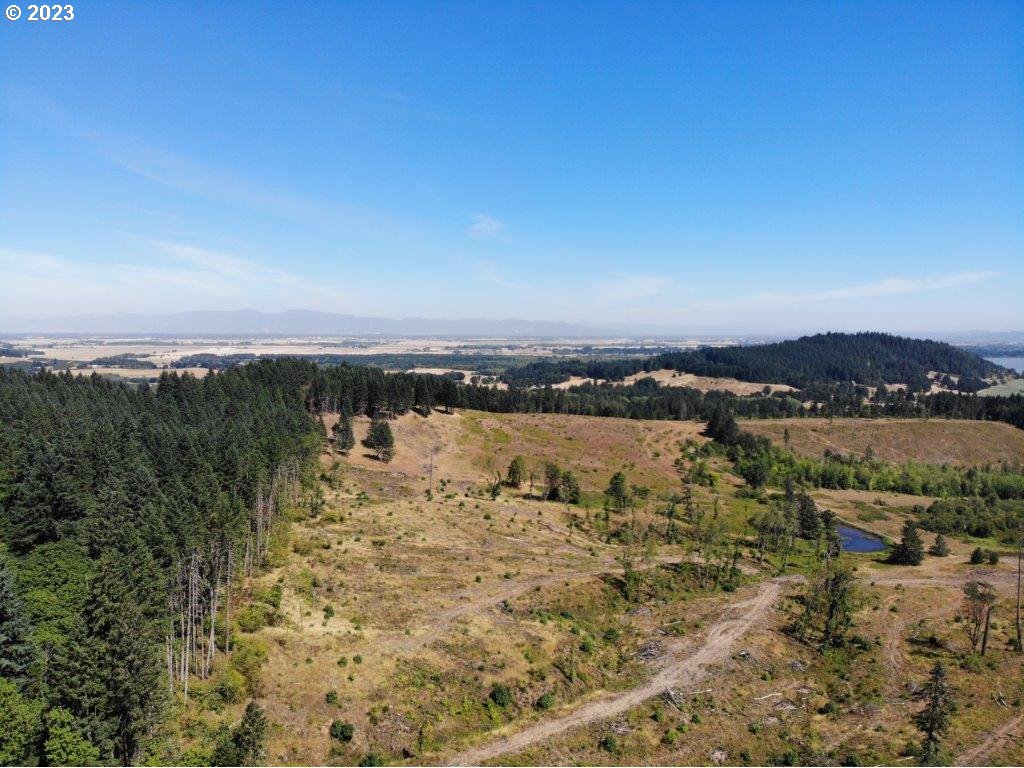 25426 Butler Road Junction City, OR 97448 - Photo 17 of 36 Gallery Image 17