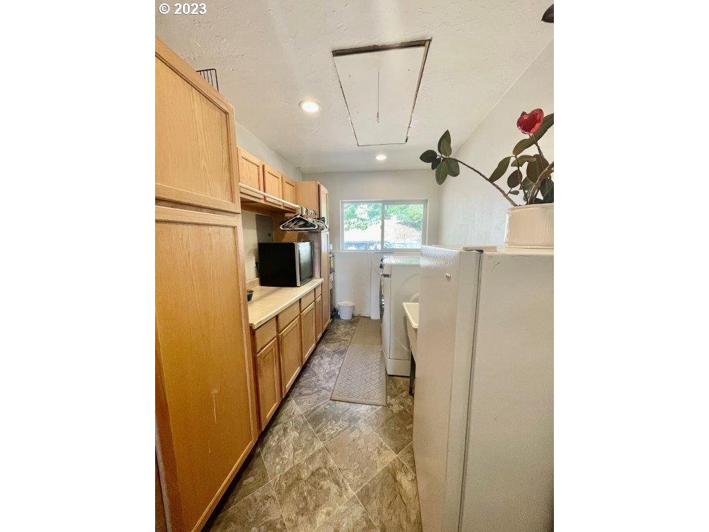 25426 Butler Road Junction City, OR 97448 - Photo 34 of 36 Gallery Image 34