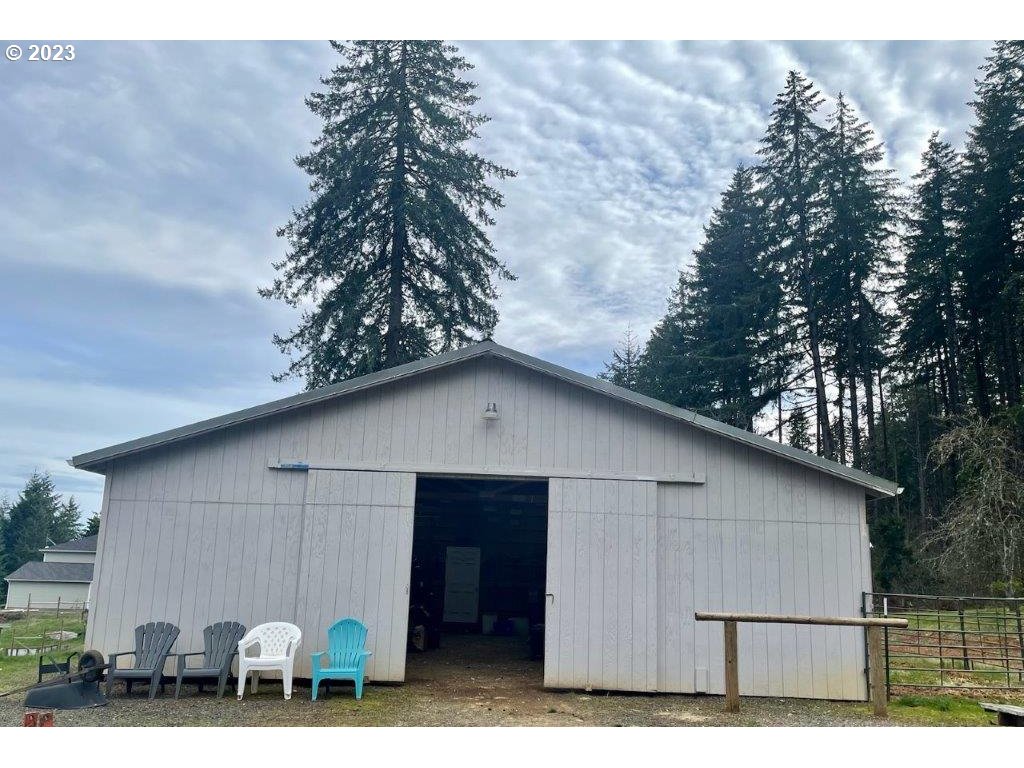 25426 Butler Road Junction City, OR 97448 - Photo 6 of 36 Gallery Image 6