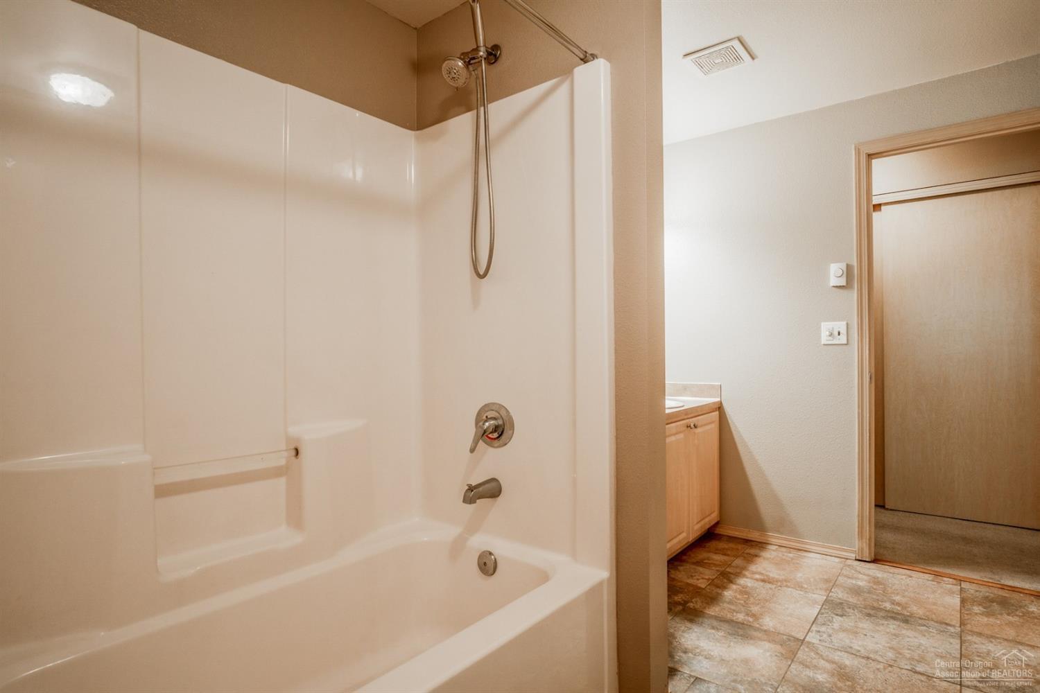 17250 Gadwall Road Bend, OR 97707 - Photo 11 of 24 Additional Photo