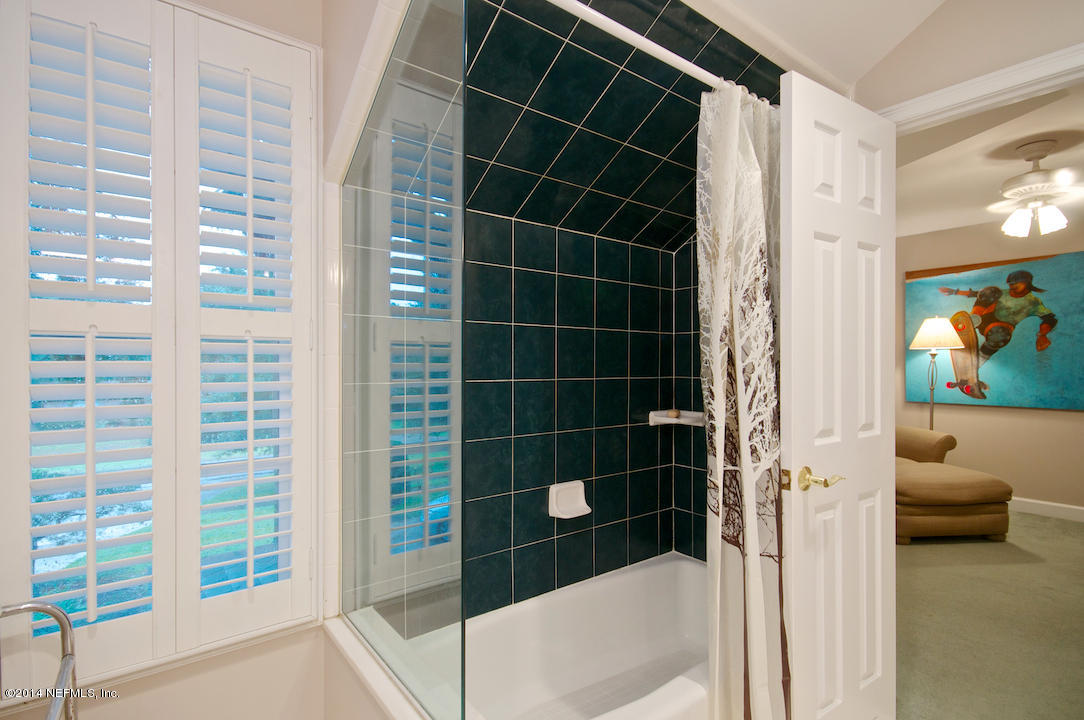 1075 Seminole Road Atlantic Beach, FL 32233 - Photo 25 of 31 One of five full baths