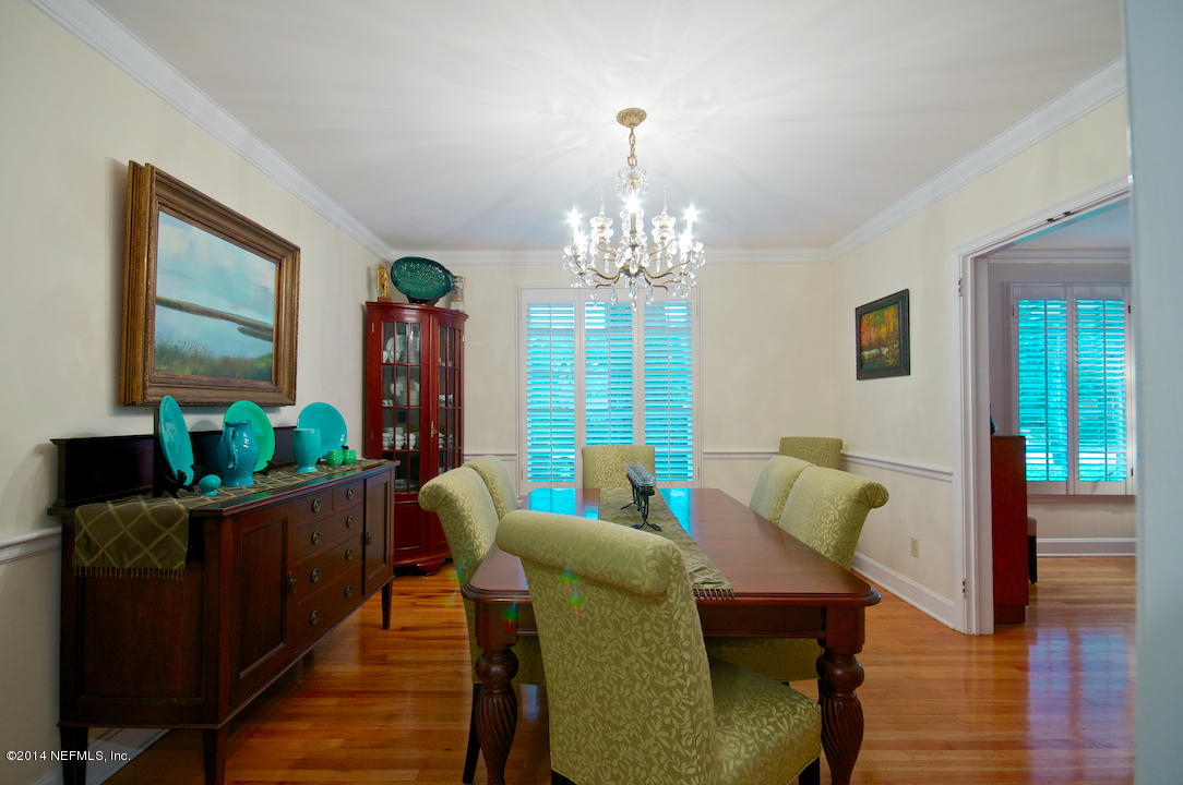 1075 Seminole Road Atlantic Beach, FL 32233 - Photo 8 of 31 Separate Dining Room