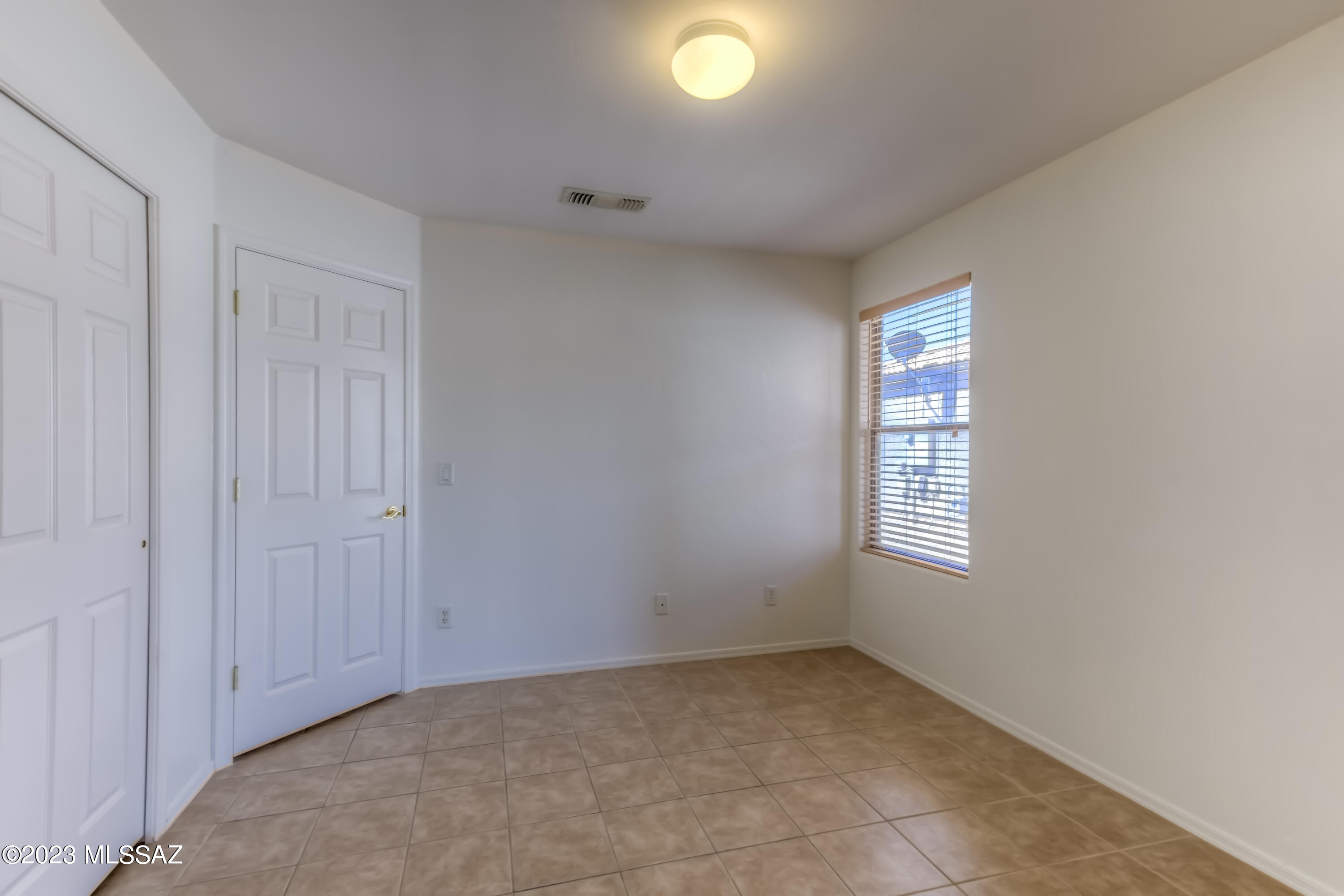 8497 East Bowline Road Tucson, AZ 85710 - Photo 13 of 20