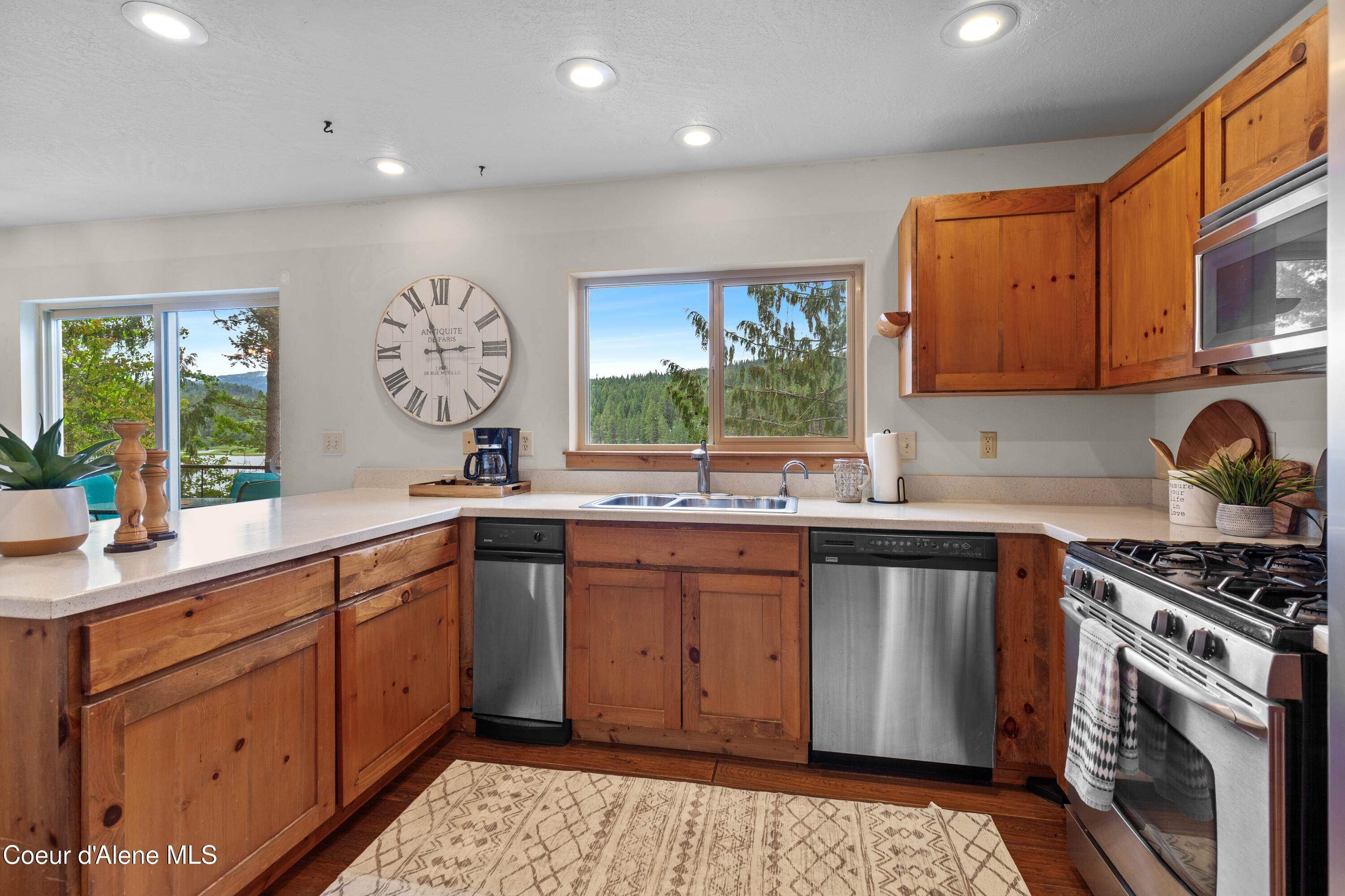 8247 West Shorecrest Road Coeur D'Alene, ID 83814 - Photo 8 of 54 KITCHEN