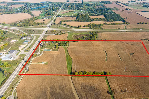 $2,000,000 | 1203 Highway 26, Freeport, IL 61032