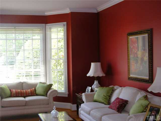 8908 Windjammer Drive Raleigh, NC 27615 - Photo 7 of 12 Living Room