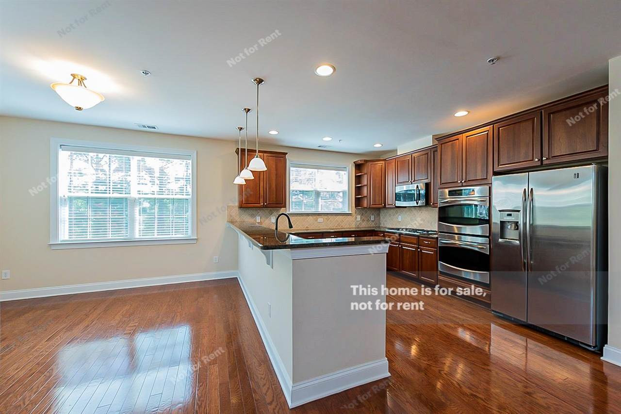 10400 Rosegate Court, Unit 202 Raleigh, NC 27617 - Photo 8 of 14 Photo 8