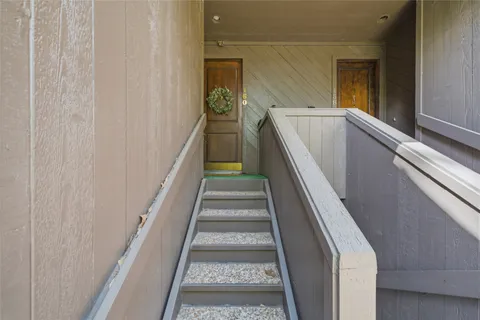 $315,000 | 160 Litchfield Lane, Houston, TX 77024