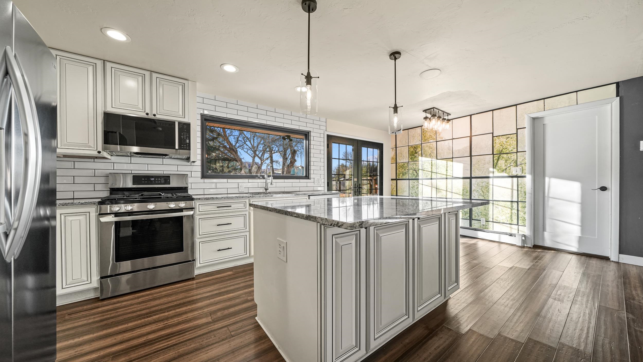 547 South Broadway Grand Junction, CO 81507 - Photo 11 of 36