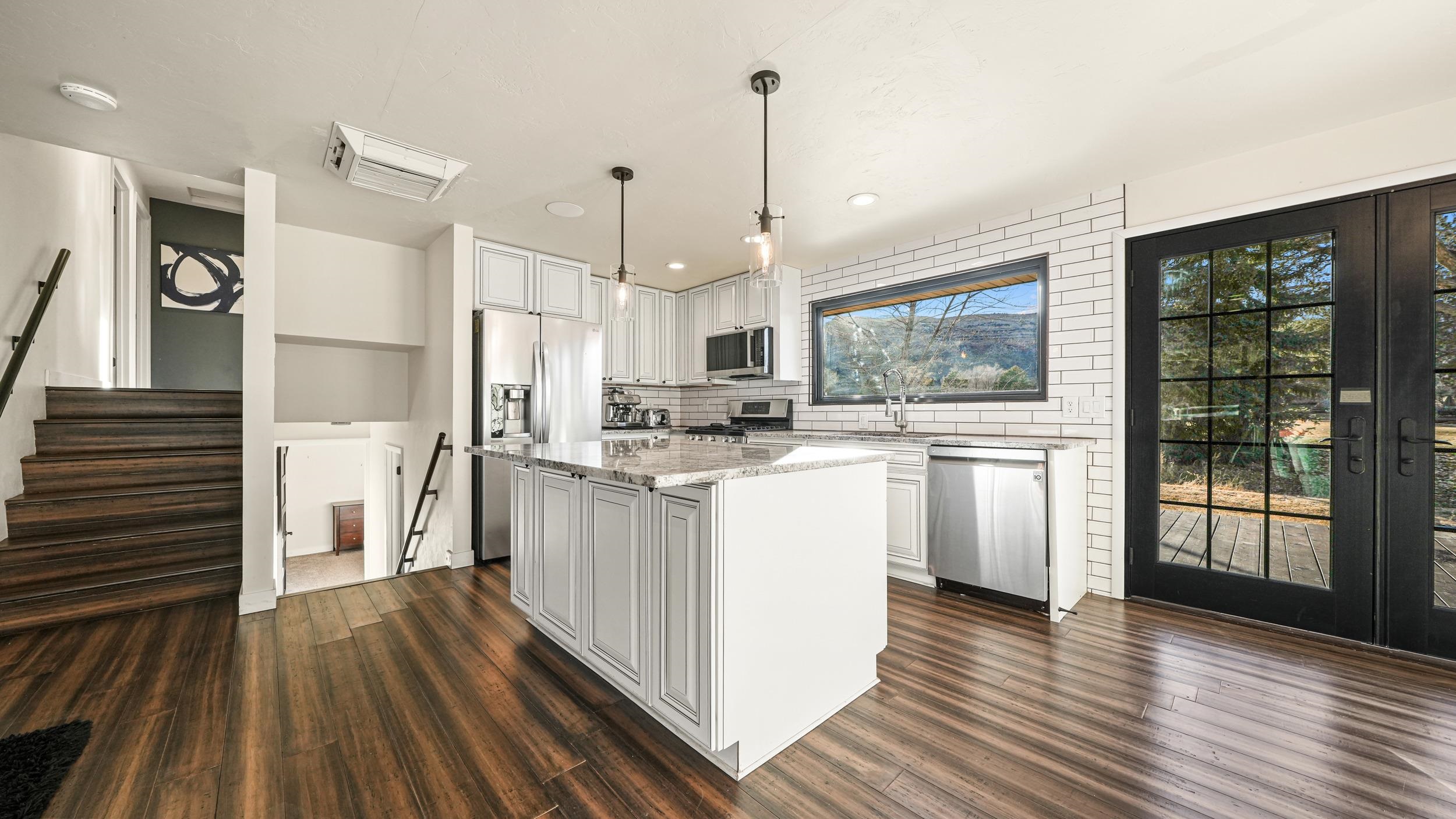 547 South Broadway Grand Junction, CO 81507 - Photo 9 of 36