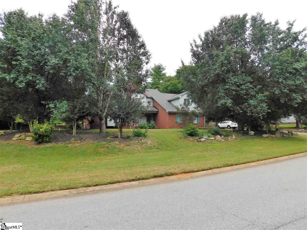 141 Byars Street Greer, SC 29651 - Photo 2 of 31 Gallery Image 2