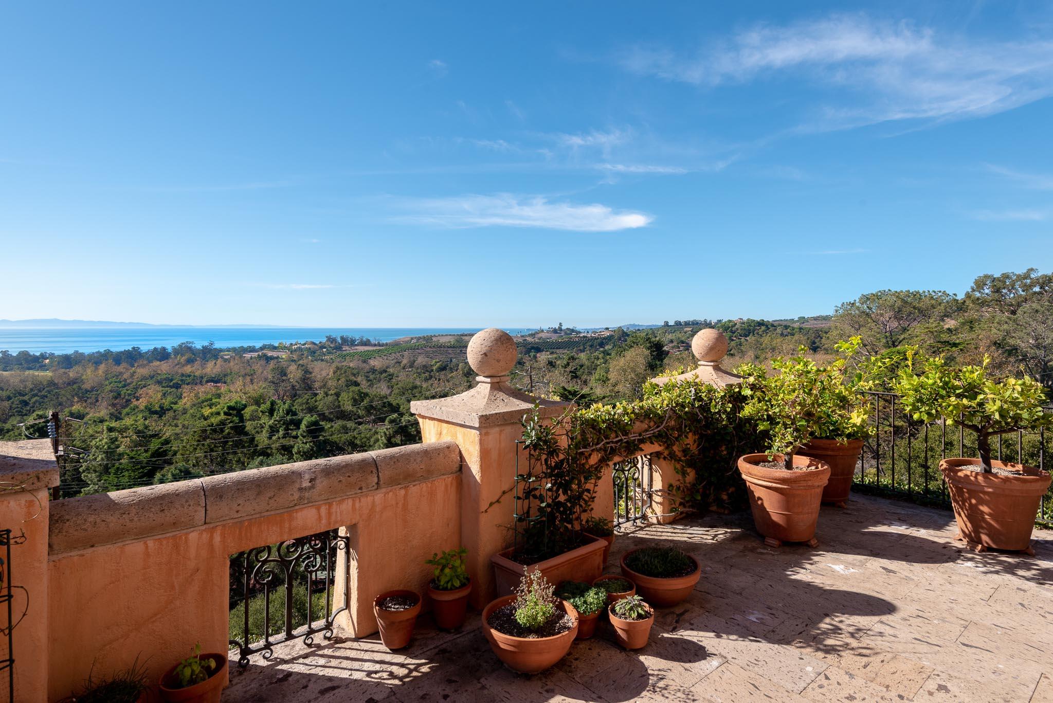 3000 Foothill Road Carpinteria, CA 93013 - Photo 12 of 26 KitchenBalcony