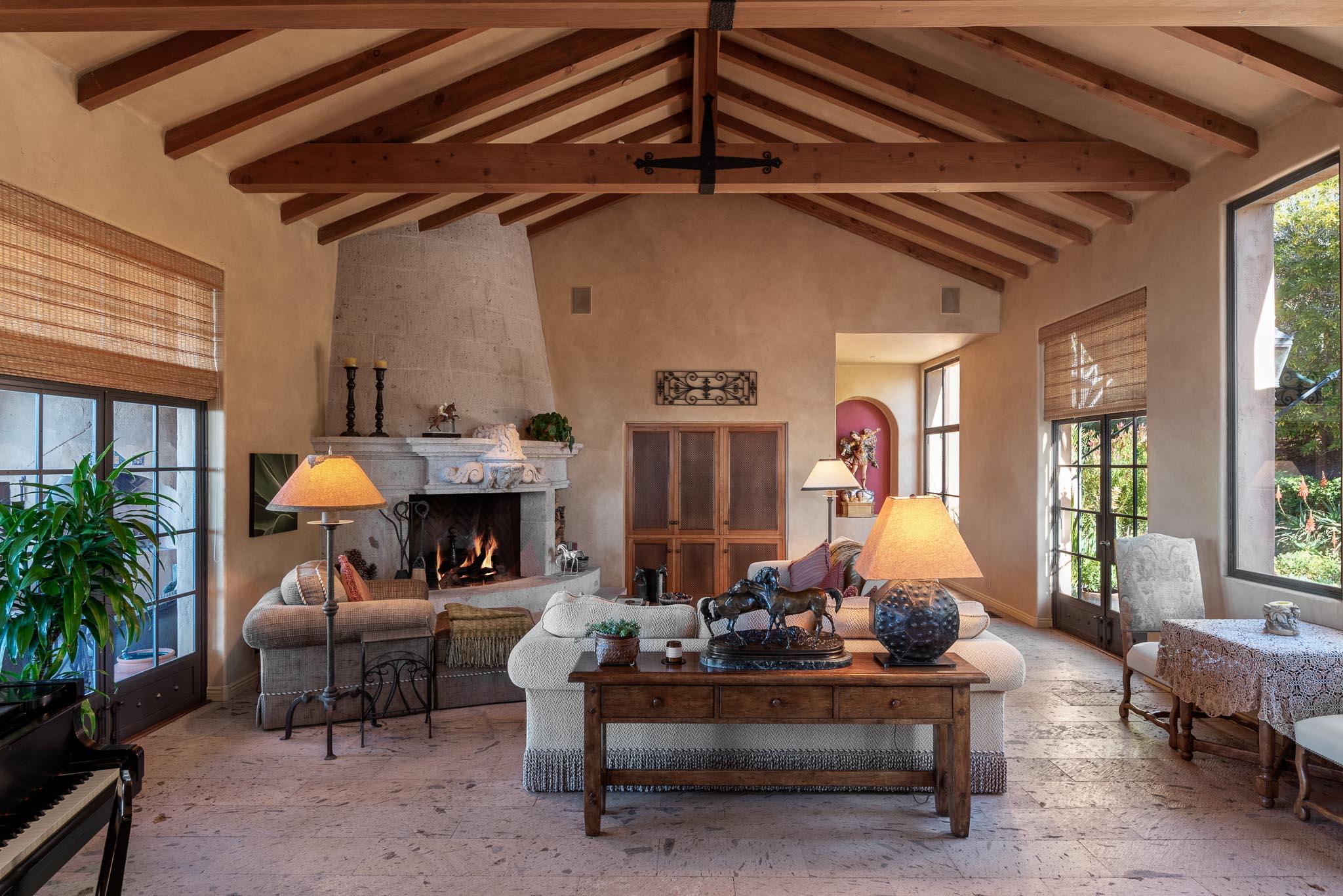 3000 Foothill Road Carpinteria, CA 93013 - Photo 5 of 26 LivingRoom2