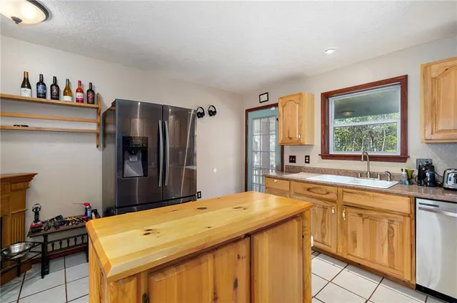 $699,999 | 2055 East 335th Road, Half Way, MO 65663