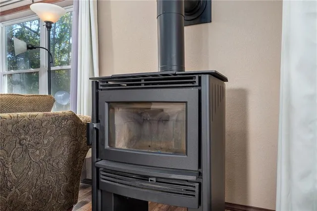 $699,999 | 2055 East 335th Road, Half Way, MO 65663